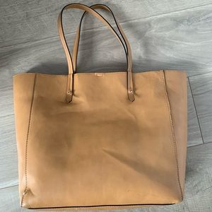 Gap tote bag